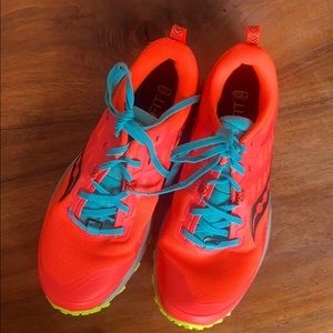 Saucony Perigrine women's Red Mutant